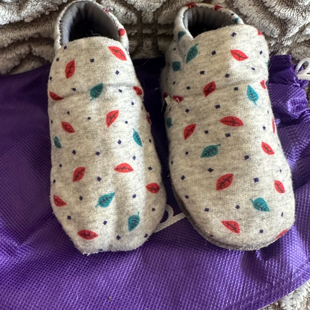 Pediped Swaddle Originals-  Gray with Colorful Leaves 6-12m